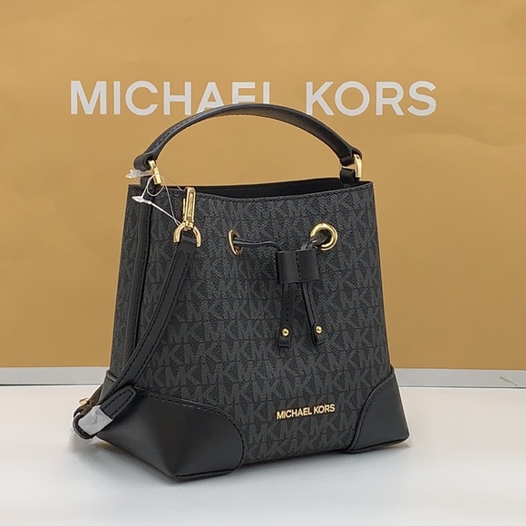 MICHAEL KORS MERCER Small Logo Bucket crossbody Bag Black signature color - Picture 3 of 16